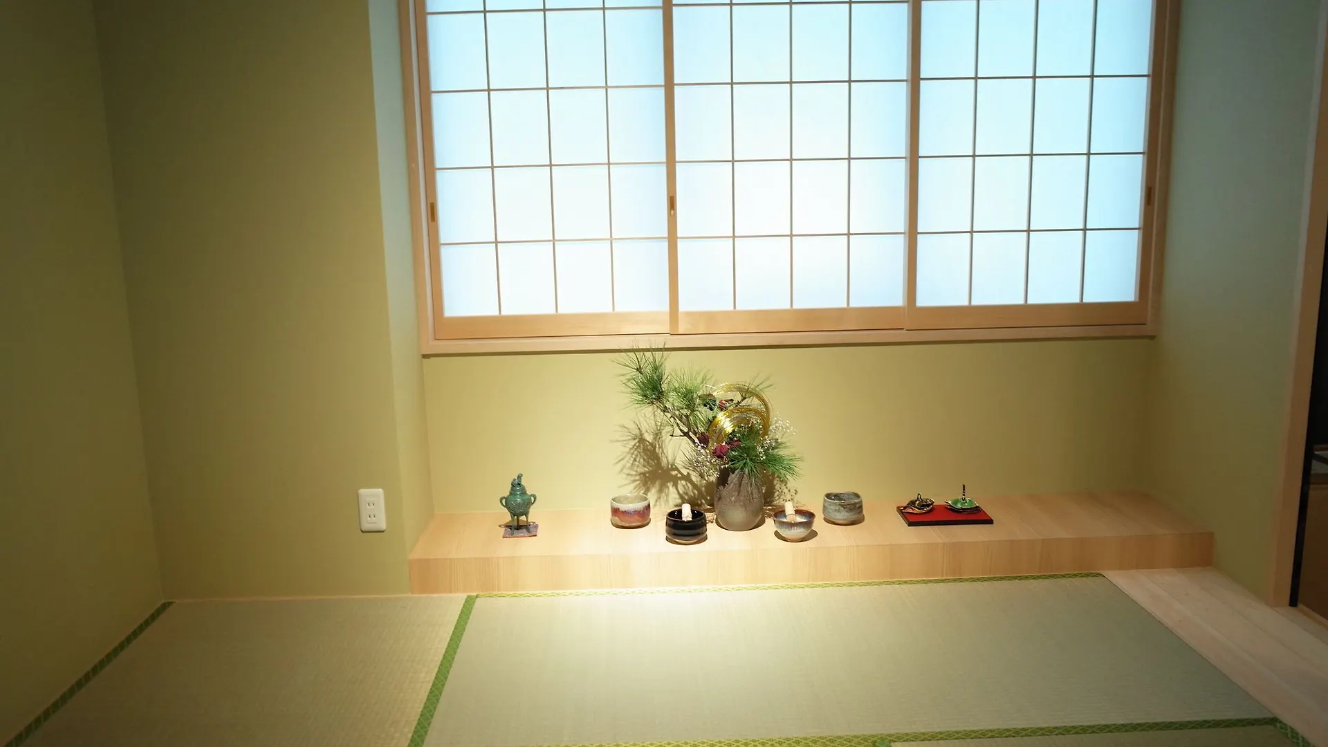 Hotel Bnb+ Ikebana Okina Yotsuya - Hostel Tokyo
